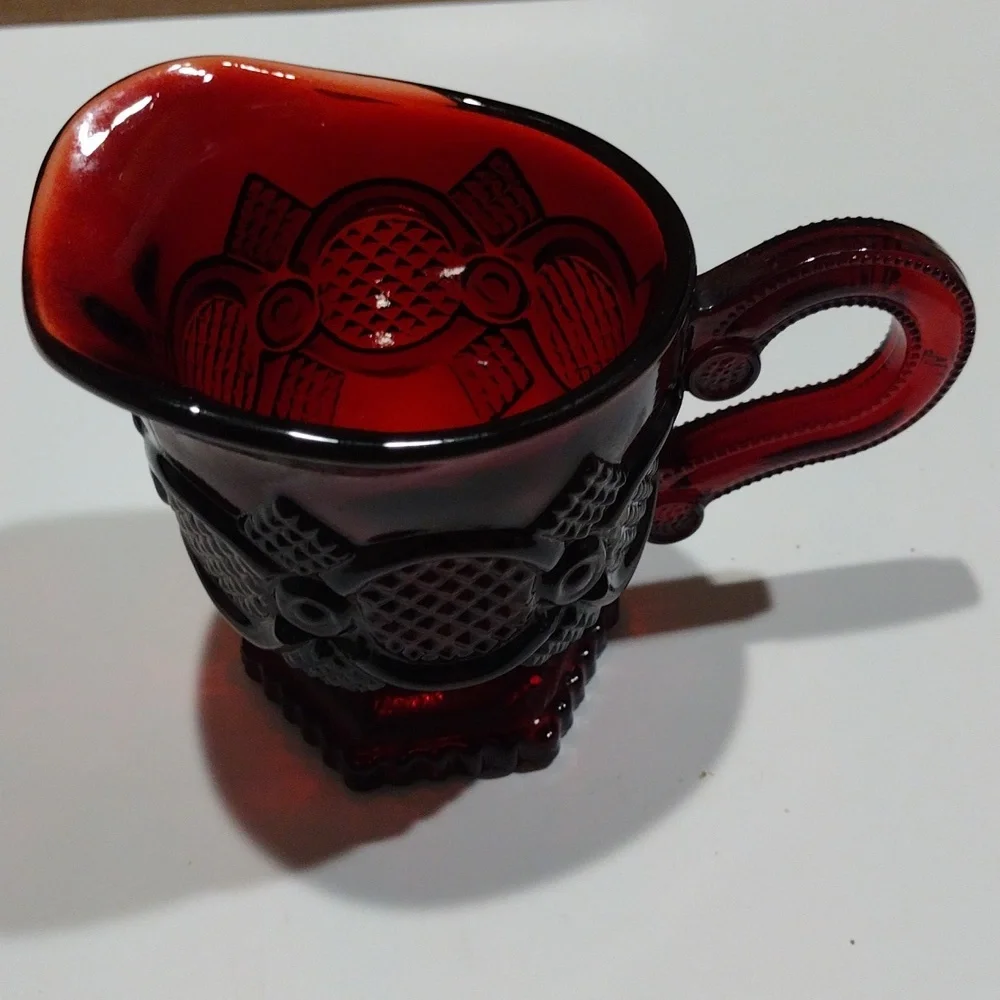 Vintage, Avon Classic And Chic Cape cod 1970 Rare Find ruby red glass creamer. - Picture 6 of 6